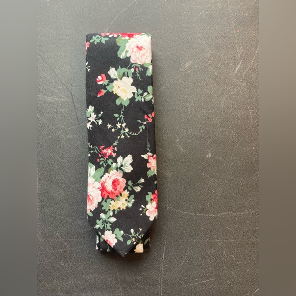 Tie set - Picture 4 of 7